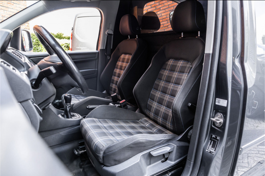 Volkswagen Caddy 2.0 TDI Exclusive 185 PK | Marge | BTW & BPM Vrij | Bi-Xenon | ACC | CarPlay | Navigatie | PDC | MF Stuur | Trekhaak | Nieuwe APK | Alarm | Schroefset | Spoilerkit | Dealer onderhouden