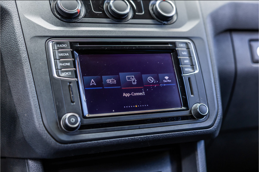 Volkswagen Caddy 2.0 TDI Exclusive 185 PK | Marge | BTW & BPM Vrij | Bi-Xenon | ACC | CarPlay | Navigatie | PDC | MF Stuur | Trekhaak | Nieuwe APK | Alarm | Schroefset | Spoilerkit | Dealer onderhouden