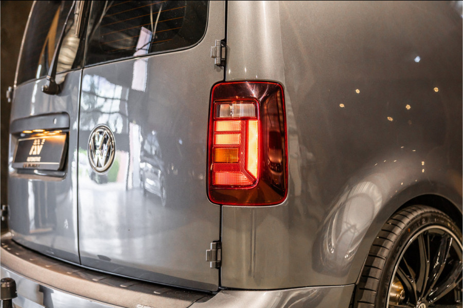 Volkswagen Caddy 2.0 TDI Exclusive 185 PK | Marge | BTW & BPM Vrij | Bi-Xenon | ACC | CarPlay | Navigatie | PDC | MF Stuur | Trekhaak | Nieuwe APK | Alarm | Schroefset | Spoilerkit | Dealer onderhouden