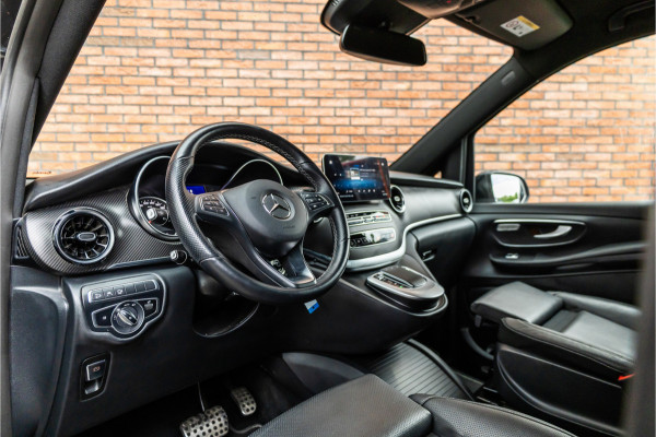 Mercedes-Benz V-Klasse 300d DC | AMG | 4-Matic | 360 Camera | Stoelventilatie | CarPlay | Navigatie | Lederen bekleding | Elek schuifdeuren | LED koplampen | Elek achterklep | DAB | V300 | V300d | Nieuwe APK | Dealer onderhouden