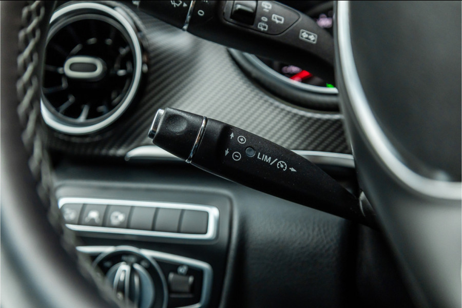 Mercedes-Benz V-Klasse 300d DC | AMG | 4-Matic | 360 Camera | Stoelventilatie | CarPlay | Navigatie | Lederen bekleding | Elek schuifdeuren | LED koplampen | Elek achterklep | DAB | V300 | V300d | Nieuwe APK | Dealer onderhouden