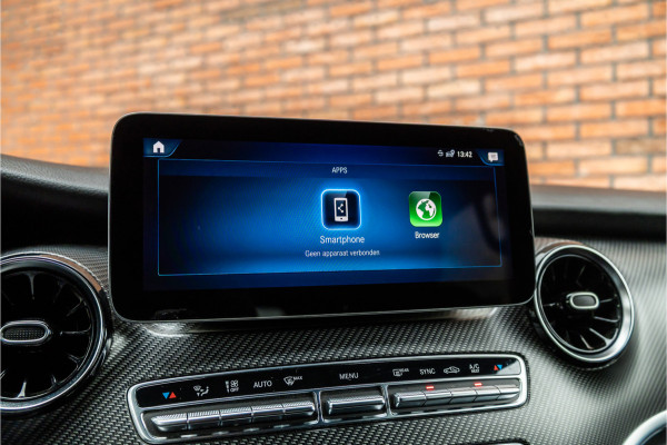 Mercedes-Benz V-Klasse 300d DC | AMG | 4-Matic | 360 Camera | Stoelventilatie | CarPlay | Navigatie | Lederen bekleding | Elek schuifdeuren | LED koplampen | Elek achterklep | DAB | V300 | V300d | Nieuwe APK | Dealer onderhouden
