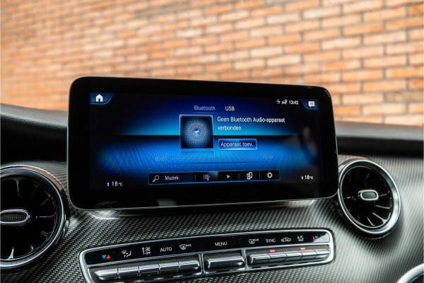 Mercedes-Benz V-Klasse 300d DC | AMG | 4-Matic | 360 Camera | Stoelventilatie | CarPlay | Navigatie | Lederen bekleding | Elek schuifdeuren | LED koplampen | Elek achterklep | DAB | V300 | V300d | Nieuwe APK | Dealer onderhouden