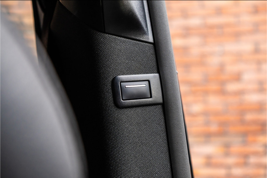 Mercedes-Benz V-Klasse 300d DC | AMG | 4-Matic | 360 Camera | Stoelventilatie | CarPlay | Navigatie | Lederen bekleding | Elek schuifdeuren | LED koplampen | Elek achterklep | DAB | V300 | V300d | Nieuwe APK | Dealer onderhouden