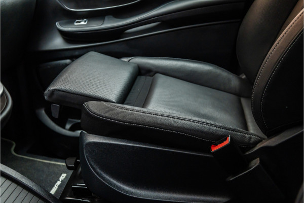 Mercedes-Benz V-Klasse 300d DC | AMG | 4-Matic | 360 Camera | Stoelventilatie | CarPlay | Navigatie | Lederen bekleding | Elek schuifdeuren | LED koplampen | Elek achterklep | DAB | V300 | V300d | Nieuwe APK | Dealer onderhouden