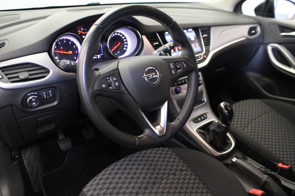 Opel Astra 1.4 Black Edition