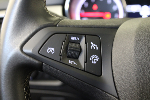 Opel Astra 1.4 Black Edition
