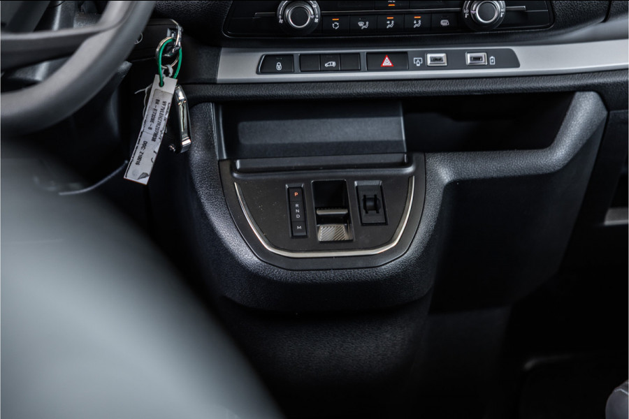 Citroën Jumpy 2.0 BlueHDI DC 180 L3 XL | Dubbel cabine | L+R Schuifdeur | Camera | CarPlay | DAB | Flippers | 5-Zitter | PDC | Navigatie | BPM Vrij | Fabrieksgarantie