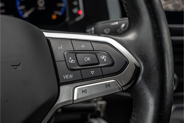 Volkswagen Transporter T6.1 Bulli 2.0 TDI L1H1 | Virtual cockpit | Automaat | 150 PK | 3-Zits | 1e Eigenaar | LED | Camera | Carplay | PDC | Zijschuifdeur R+L | T