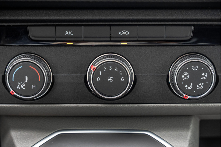 Volkswagen Transporter T6.1 Bulli 2.0 TDI L1H1 | Virtual cockpit | Automaat | 150 PK | 3-Zits | 1e Eigenaar | LED | Camera | Carplay | PDC | Zijschuifdeur R+L | T