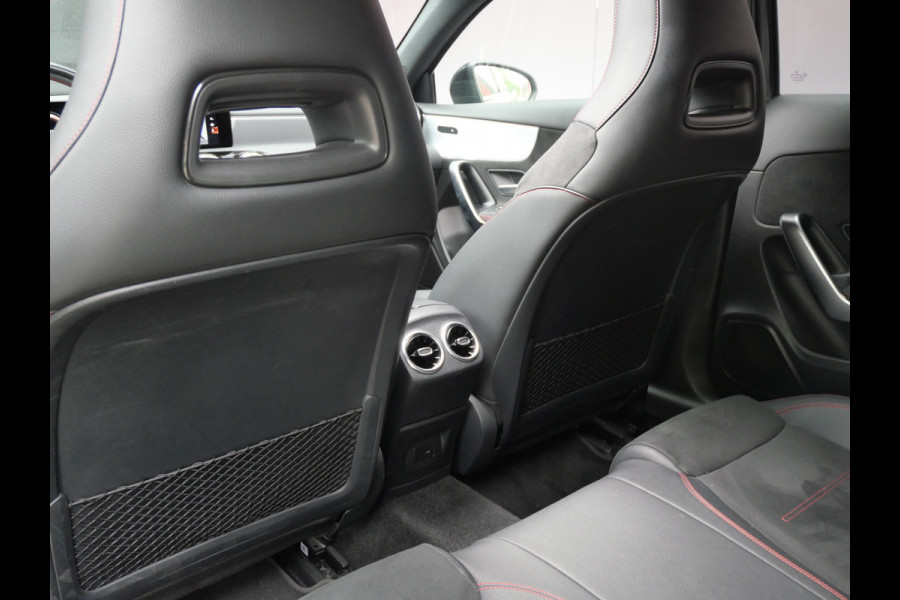 Mercedes-Benz A-Klasse 180 AMG | NIGHT PAKKET | PANORAMA | WIDESCREEN | MULTIBEAM | NL-AUTO!!
