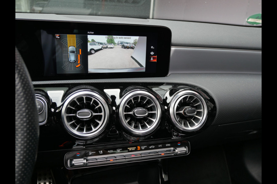 Mercedes-Benz A-Klasse 180 AMG | NIGHT PAKKET | PANORAMA | WIDESCREEN | MULTIBEAM | NL-AUTO!!