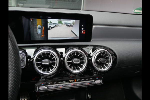 Mercedes-Benz A-Klasse 180 AMG | NIGHT PAKKET | PANORAMA | WIDESCREEN | MULTIBEAM | NL-AUTO!!