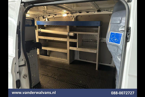 Mercedes-Benz Vito 114 CDI 136pk L2H1 Euro6 Airco | Navigatie | Camera | LM Velgen Cruisecontrol, Bumper in de kleur, Parkeersensoren, Achterklep, Stoelverwarming, Bijrijdersbank, Inrichting