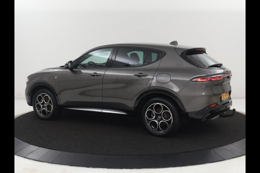 Alfa Romeo Tonale 1.3T PHEV TI | 280PK | SOH 99% | Trekhaak | Stoelverwarming | Adaptive cruise | Camera | Carplay | Matrix LED | Navigatie | Stuurverwarming | Climate control | Plug In