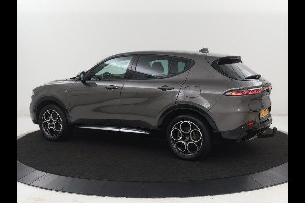 Alfa Romeo Tonale 1.3T PHEV TI | 280PK | SOH 99% | Trekhaak | Stoelverwarming | Adaptive cruise | Camera | Carplay | Matrix LED | Navigatie | Stuurverwarming | Climate control | Plug In