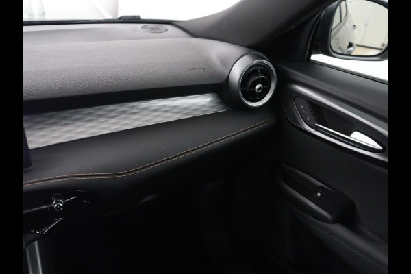 Alfa Romeo Tonale 1.3T PHEV TI | 280PK | SOH 99% | Trekhaak | Stoelverwarming | Adaptive cruise | Camera | Carplay | Matrix LED | Navigatie | Stuurverwarming | Climate control | Plug In
