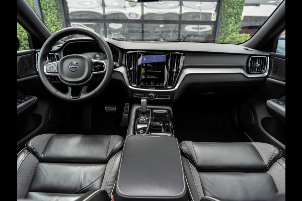 Volvo V60 2.0 T8 Recharge AWD R-Design 455 PK | Pano | 1e Eig. | SOH 96 % |