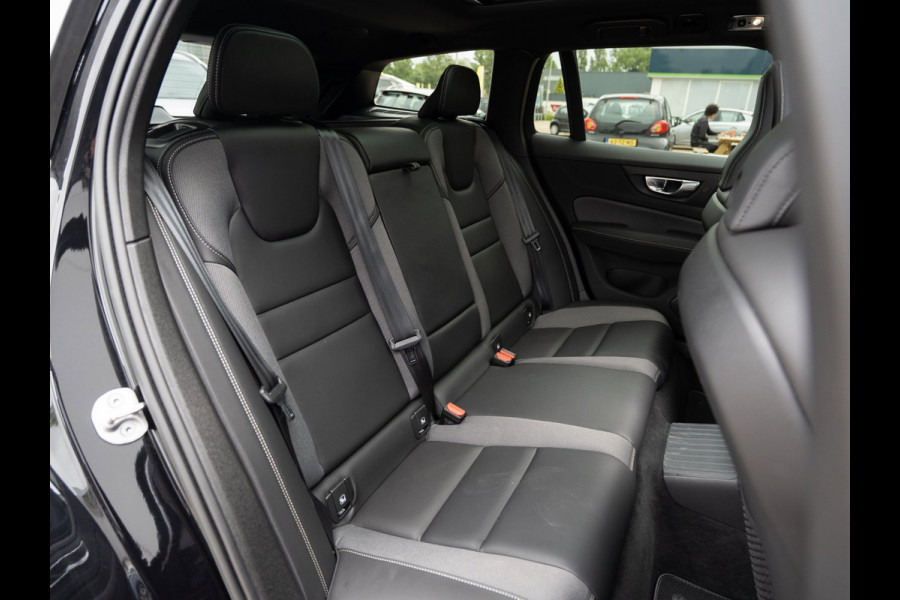 Volvo V60 2.0 T8 Recharge AWD R-Design 455 PK | Pano | 1e Eig. | SOH 96 % |