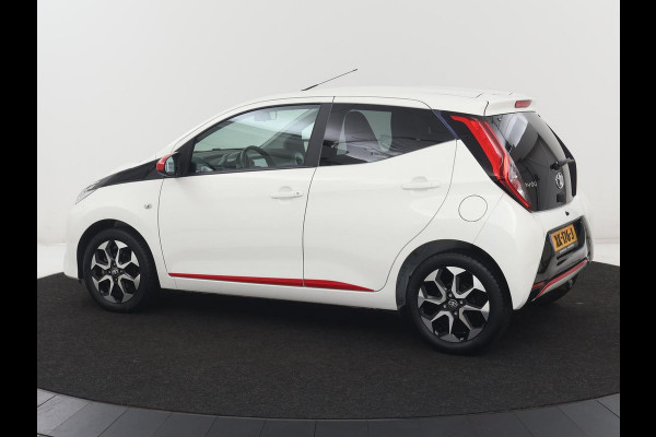 Toyota Aygo 1.0 VVT-i x-joy | Trekhaak | Carplay | DAB | Camera | Automaat | Climate control | Cruise control | LED