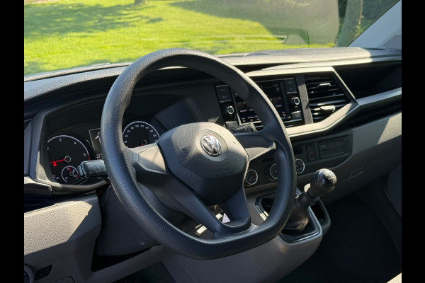 Volkswagen Transporter 2.0 TDI T6.1 L2H1 Imperiaal Trekhaak Camera Cruise Airco