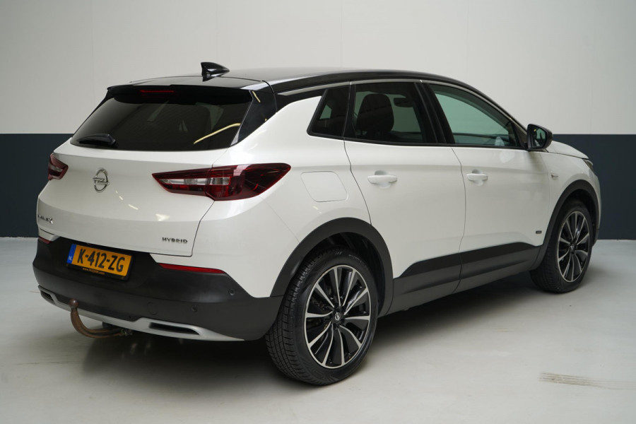 Opel Grandland X 1.6 Turbo Hybrid Business Elegance | Blind-Spot | 360 camera | Stoelverwarming | Sportstoelen | Trekhaak | Carplay