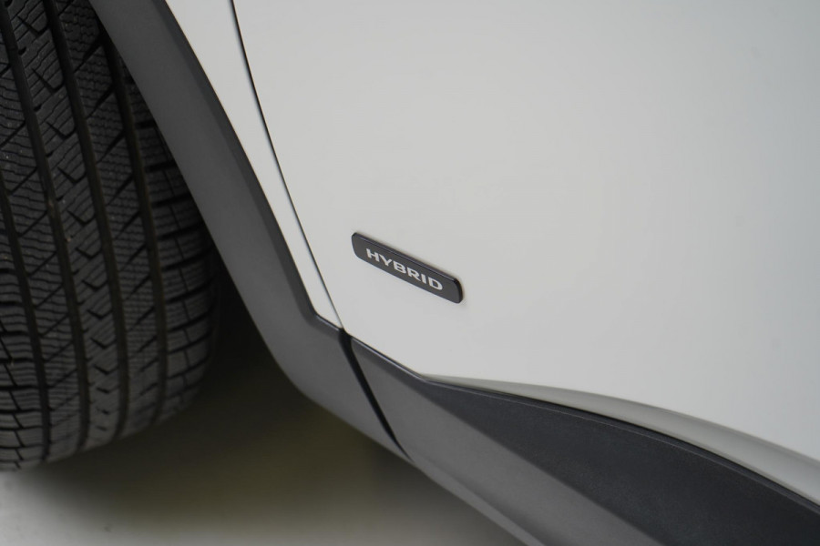Opel Grandland X 1.6 Turbo Hybrid Business Elegance | Blind-Spot | 360 camera | Stoelverwarming | Sportstoelen | Trekhaak | Carplay