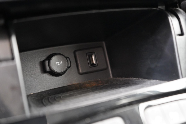 Opel Grandland X 1.6 Turbo Hybrid Business Elegance | Blind-Spot | 360 camera | Stoelverwarming | Sportstoelen | Trekhaak | Carplay