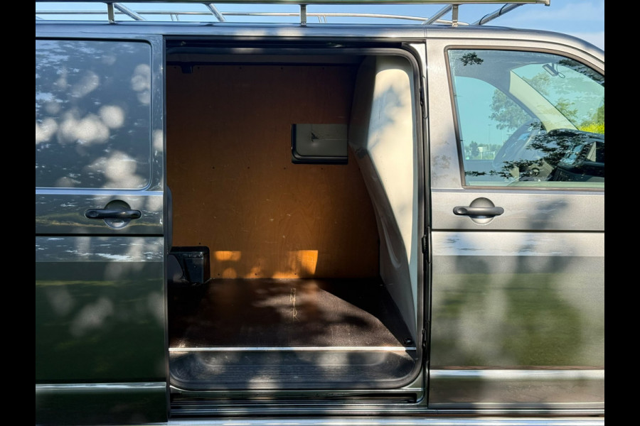 Volkswagen Transporter 2.0 TDI T6.1 L2H1 Imperiaal Trekhaak Camera Cruise Airco