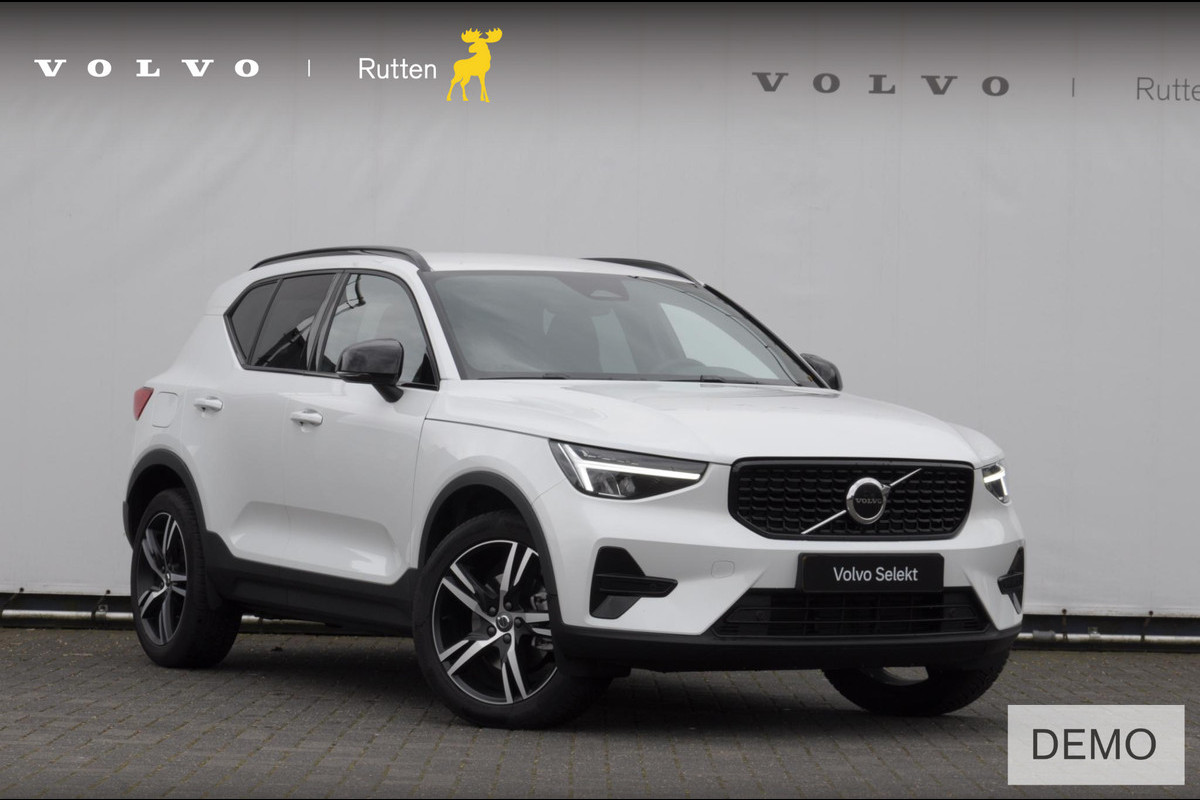 Volvo XC40 B4 211PK Automaat Plus Dark / Adaptive cruise control / Elektrische stoelen / Harman Kardon audio / Pilot assist / BLIS / Stoel en stuur verwarming / Elektrische achterklep / Parkeersensoren met camera / Google infotainment