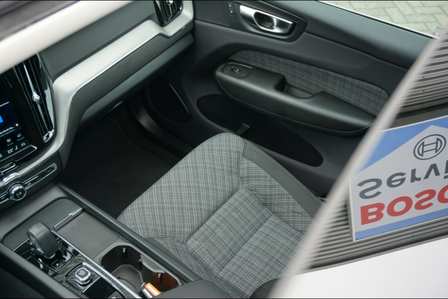 Volvo XC60 350PK T6 AWD CORE PHEV | PANO | SUPER LUXE | CLIMATEPACK