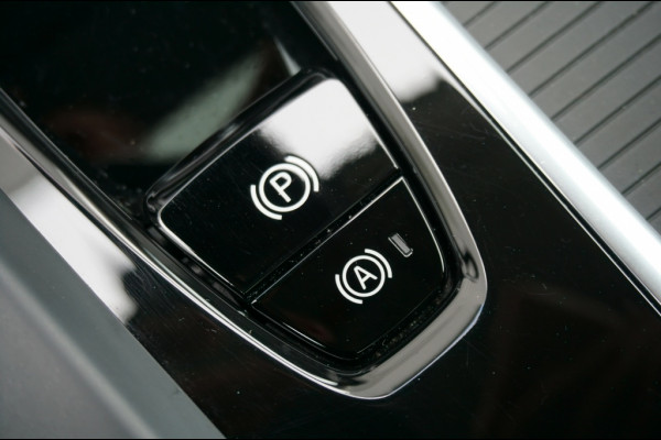 Volvo XC60 350PK T6 AWD CORE PHEV | PANO | SUPER LUXE | CLIMATEPACK