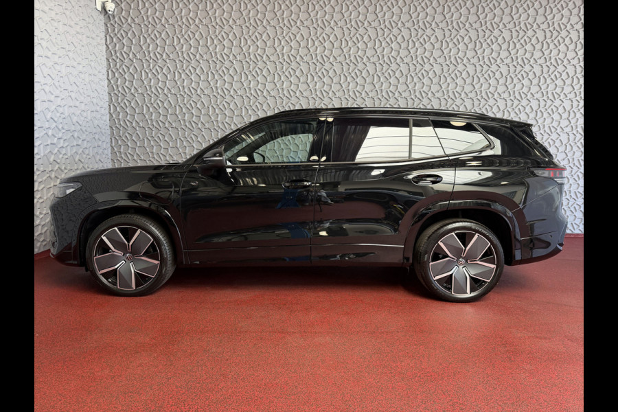Volkswagen Tayron 1.5 eHybrid 272PK R-LINE TREKHAAK BLACK-STYLE 20''LMV PANO SCHUIFDAK ERGO.STOEL MASSAGE TRAILER.ASSIST