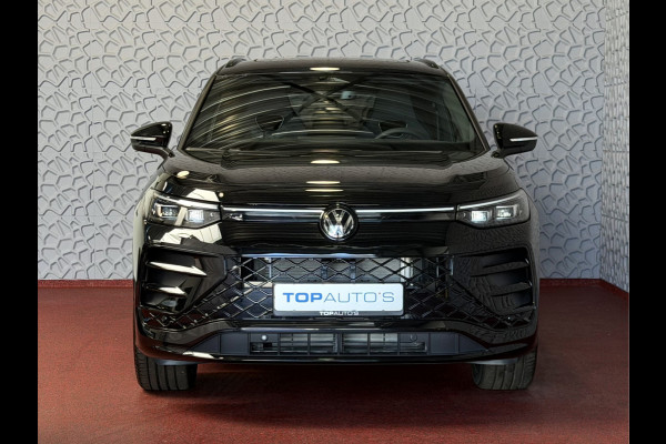 Volkswagen Tayron 1.5 eHybrid 272PK R-LINE TREKHAAK BLACK-STYLE 20''LMV PANO SCHUIFDAK ERGO.STOEL MASSAGE TRAILER.ASSIST