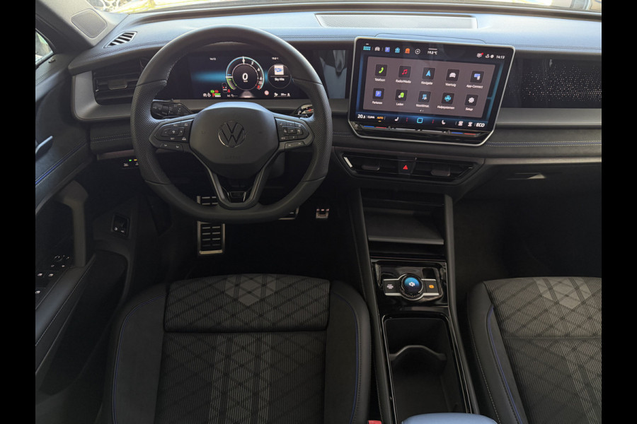 Volkswagen Tayron 1.5 eHybrid 272PK R-LINE TREKHAAK BLACK-STYLE 20''LMV PANO SCHUIFDAK ERGO.STOEL MASSAGE TRAILER.ASSIST