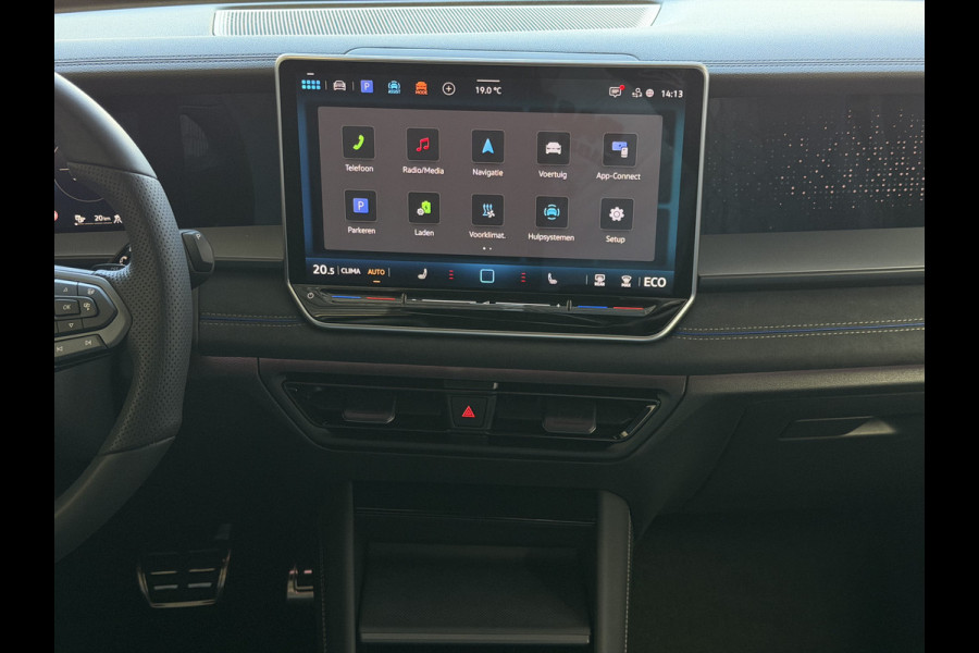 Volkswagen Tayron 1.5 eHybrid 272PK R-LINE TREKHAAK BLACK-STYLE 20''LMV PANO SCHUIFDAK ERGO.STOEL MASSAGE TRAILER.ASSIST