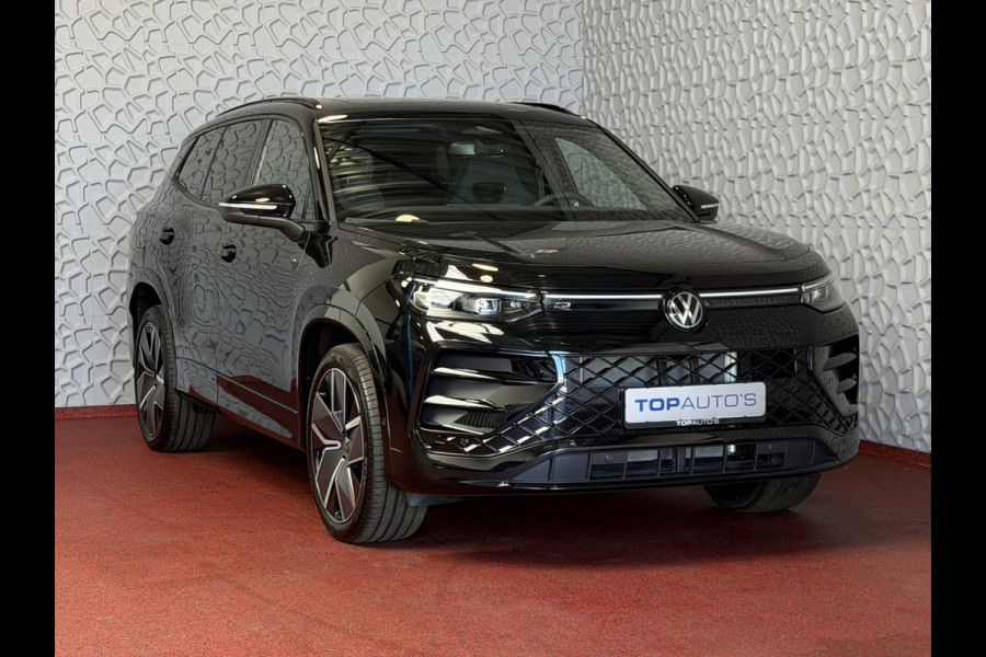 Volkswagen Tayron 1.5 eHybrid 272PK R-LINE TREKHAAK BLACK-STYLE 20''LMV PANO SCHUIFDAK ERGO.STOEL MASSAGE TRAILER.ASSIST