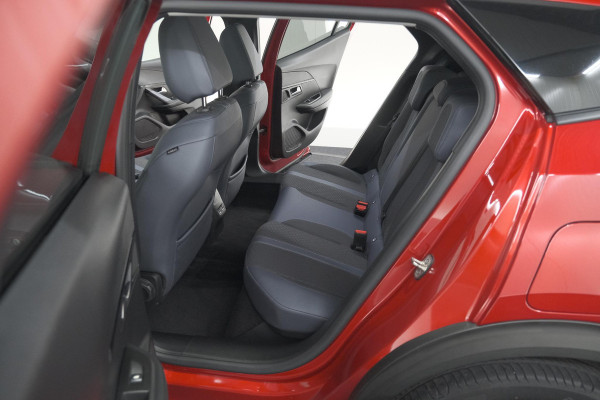 Peugeot 2008 PureTech 130 Allure | Camera | Adaptieve Cruise Control | Navigatie | Parkeersensoren