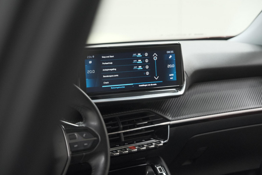 Peugeot 2008 PureTech 130 Allure | Camera | Adaptieve Cruise Control | Navigatie | Parkeersensoren