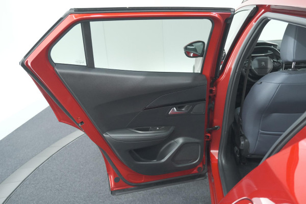 Peugeot 2008 PureTech 130 Allure | Camera | Adaptieve Cruise Control | Navigatie | Parkeersensoren