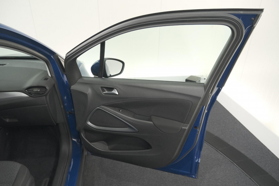 Opel Crossland X 1.2 Turbo 110 Online Edition | Trekhaak | Apple Carplay | Cruise Control | 16 Inch Lichtmetalen Velgen