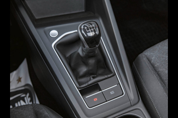 Volkswagen Golf Variant 1.5 eTSI Life Business