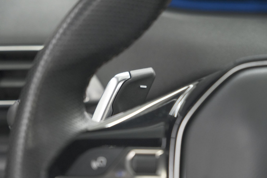 Peugeot 3008 1.6 HYbrid 225 GT Black Pack | Panoramadak | 360 Camera | Elektronische Kofferklep | Adaptieve Cruise Control