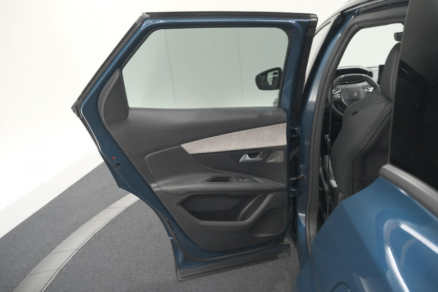 Peugeot 3008 1.6 HYbrid 225 GT Black Pack | Panoramadak | 360 Camera | Elektronische Kofferklep | Adaptieve Cruise Control