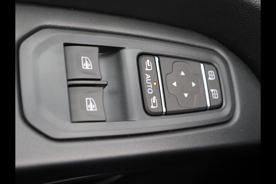 Renault Trafic 170PK L2H1 | 2 SCHUIFDEUREN | Luxe | DC DUBBEL CABINE BLACK EDITION | FULL OPTION | NAVIGATIE | CAMERA | KEYLESS | PARKEERSENSOREN