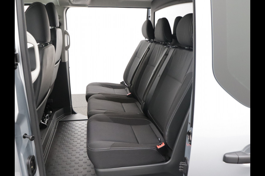 Renault Trafic 170PK L2H1 | 2 SCHUIFDEUREN | Luxe | DC DUBBEL CABINE BLACK EDITION | FULL OPTION | NAVIGATIE | CAMERA | KEYLESS | PARKEERSENSOREN