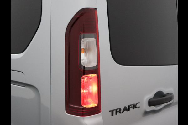 Renault Trafic 170PK L2H1 | 2 SCHUIFDEUREN | Luxe | DC DUBBEL CABINE BLACK EDITION | FULL OPTION | NAVIGATIE | CAMERA | KEYLESS | PARKEERSENSOREN