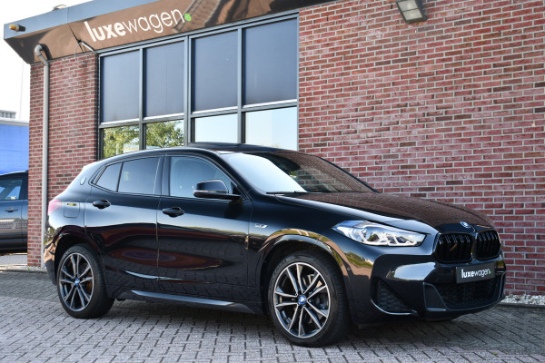 BMW X2 xDrive25e M-Sport Pano HUD El-zetels Camera Carplay 19inch