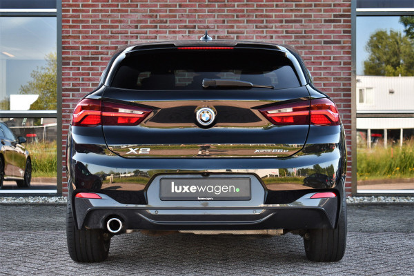 BMW X2 xDrive25e M-Sport Pano HUD El-zetels Camera Carplay 19inch