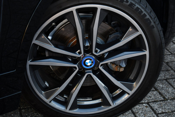 BMW X2 xDrive25e M-Sport Pano HUD El-zetels Camera Carplay 19inch